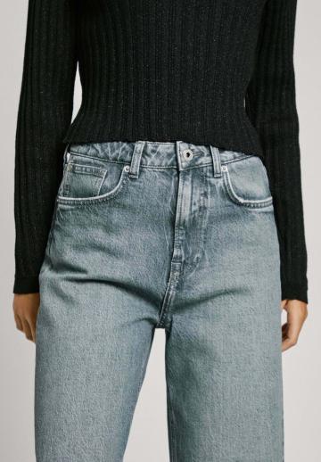 Клешеные джинсы