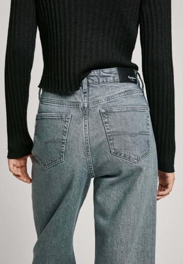 Клешеные джинсы