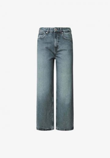 Клешеные джинсы