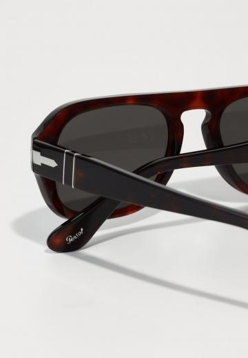 Солнечные очки