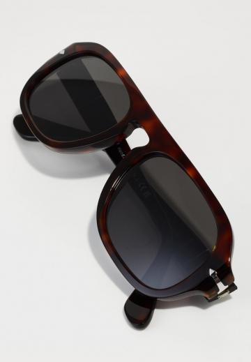 Солнечные очки