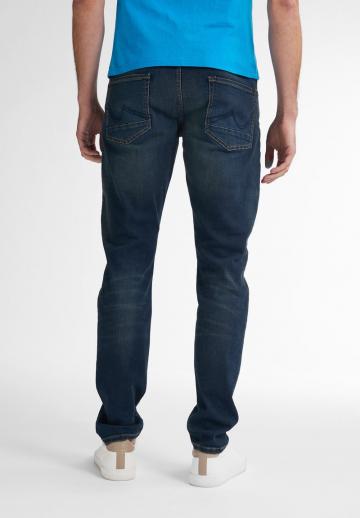 Узкие джинсы