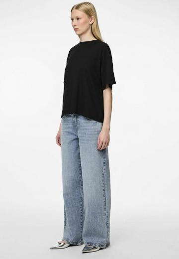 Клешеные джинсы