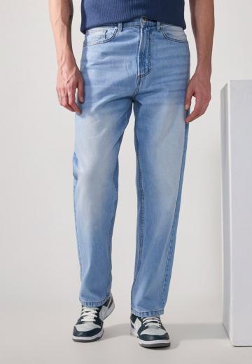 Прямые джинсы