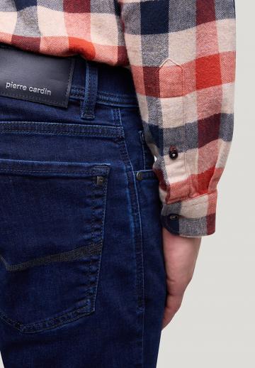 Узкие джинсы