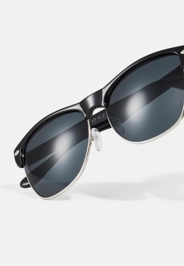 Солнечные очки