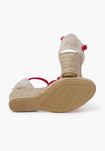 Туфли на танкетке