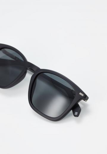 Солнечные очки