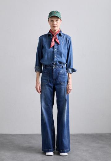 Клешеные брюки