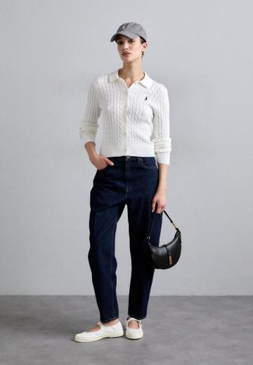 Вязаная кофта