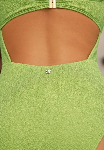 Слитный купальник