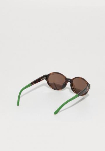 Солнечные очки