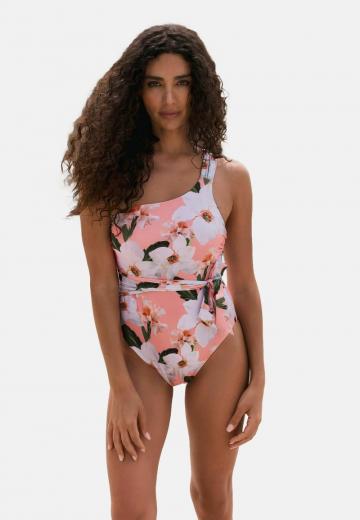 Слитный купальник