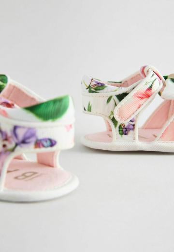 Детская обувь