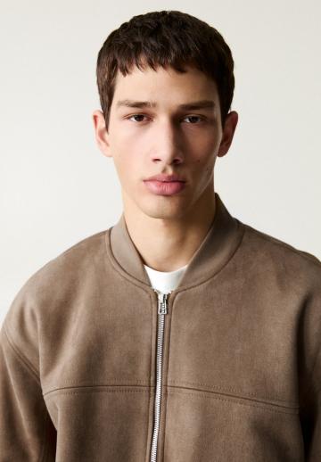 Куртка бомбер