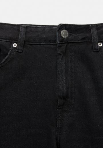 Джинсовые шорты