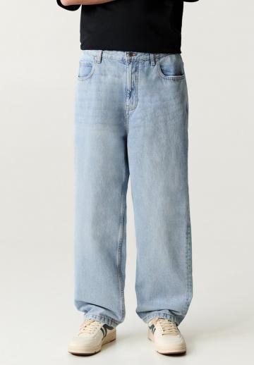 Свободные джинсы