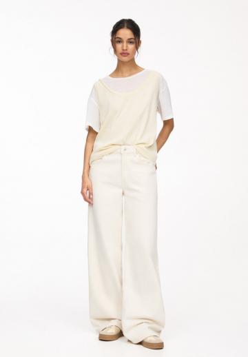 Прямые джинсы