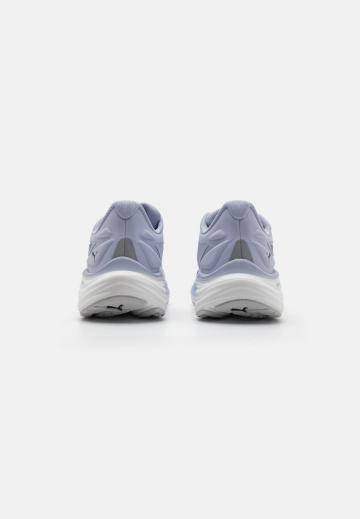 Беговые кроссовки