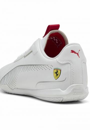 Тренировочные кроссовки