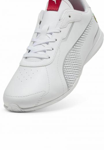 Тренировочные кроссовки