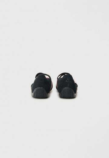 Спортивные балетки