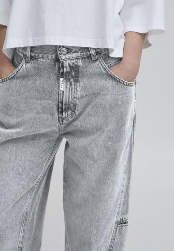 Свободные джинсы