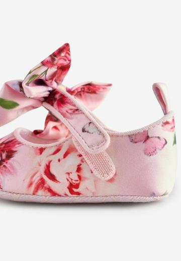 Детская обувь