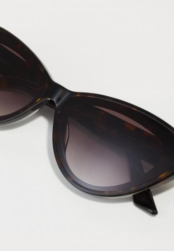 Солнечные очки