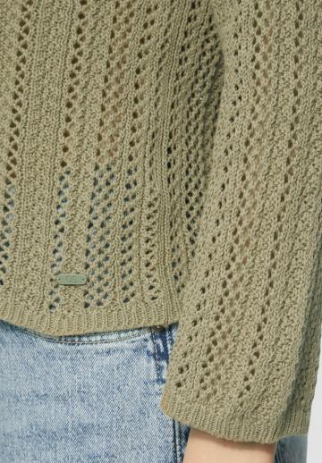 Пуловер с рукавом три четверти