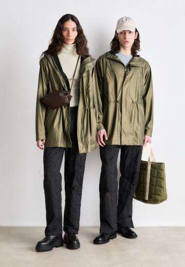 Куртка-дождевик