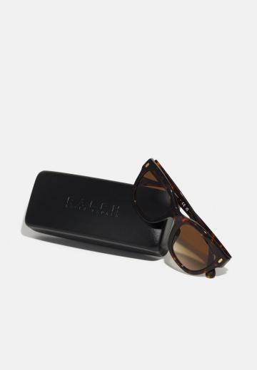 Солнечные очки