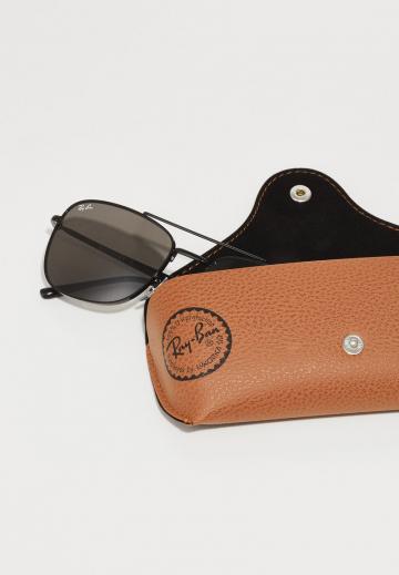 Солнечные очки