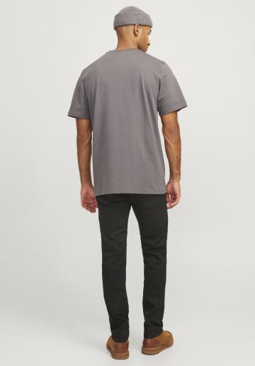 Узкие джинсы