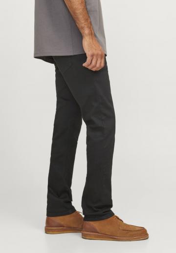 Узкие джинсы