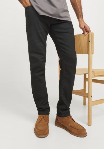 Узкие джинсы