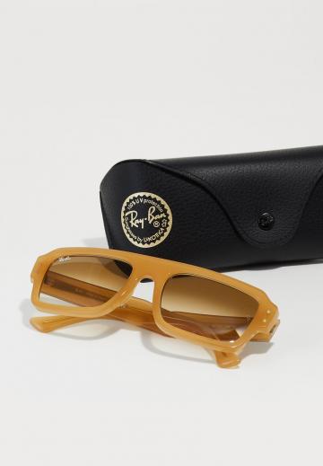 Солнечные очки