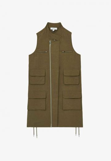 Куртка с накладнымит карманами