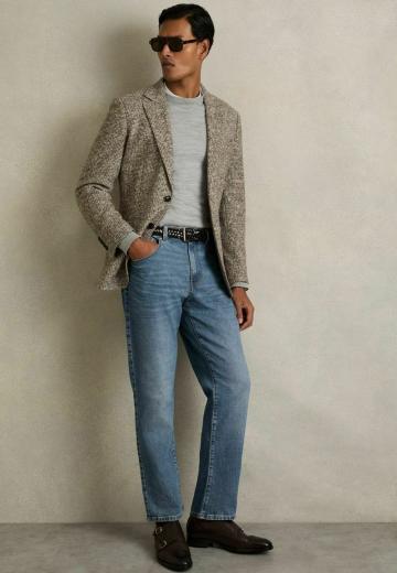 Прямые джинсы