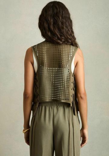 Блейзер с накладными карманами