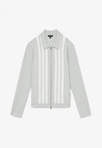 Вязаная кофта