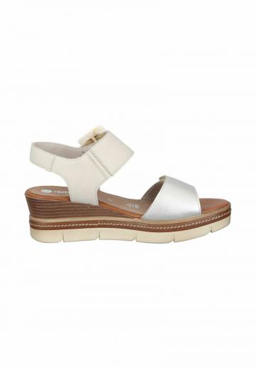 Босоножки на танкетке