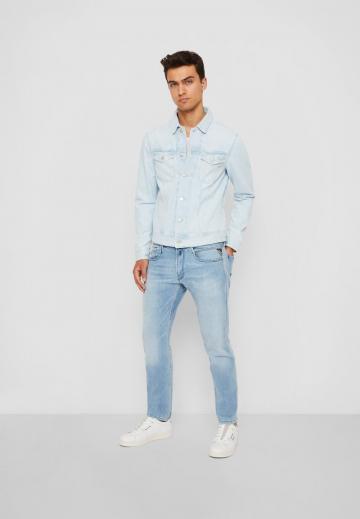 Узкие джинсы