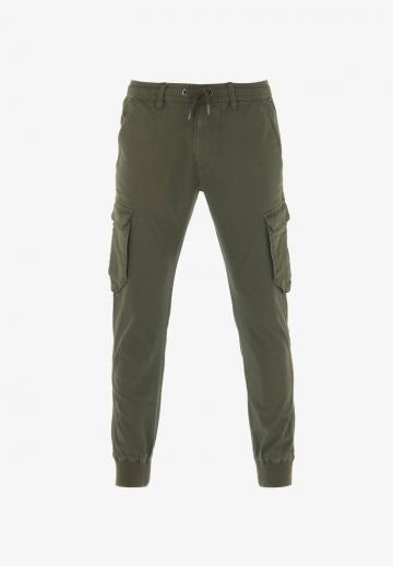 Брюки с накладными карманами