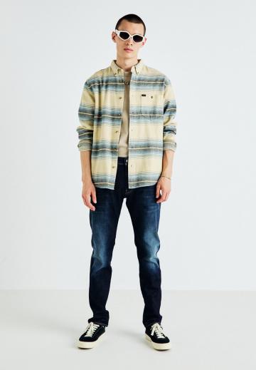 Узкие джинсы