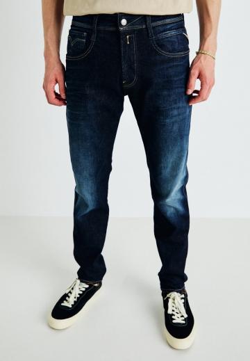 Узкие джинсы