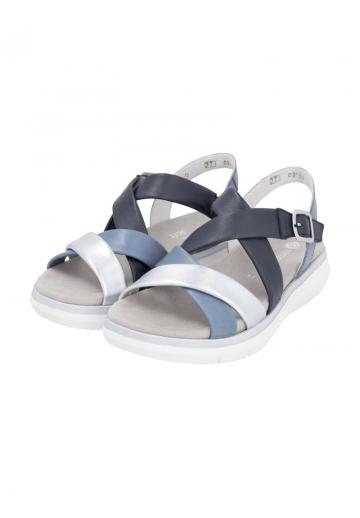 Босоножки на танкетке