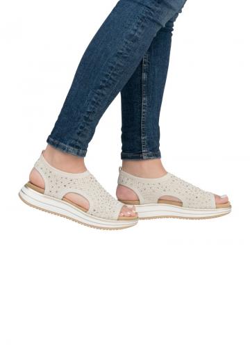 Босоножки на танкетке