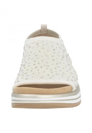 Босоножки на танкетке