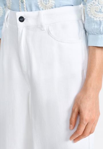 Клешеные джинсы